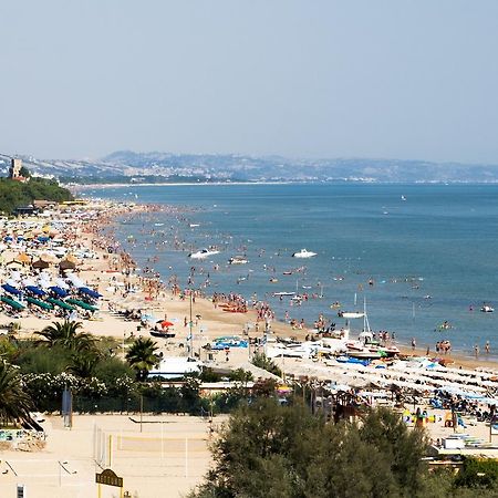 Zaffiro Luxury Silvi Vacanza Silvi Marina Ngoại thất bức ảnh